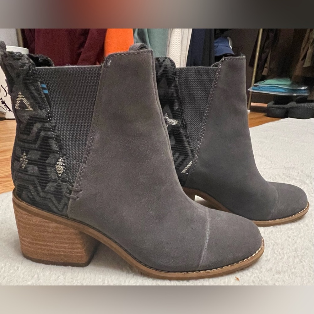 Toms heeled ankle boot